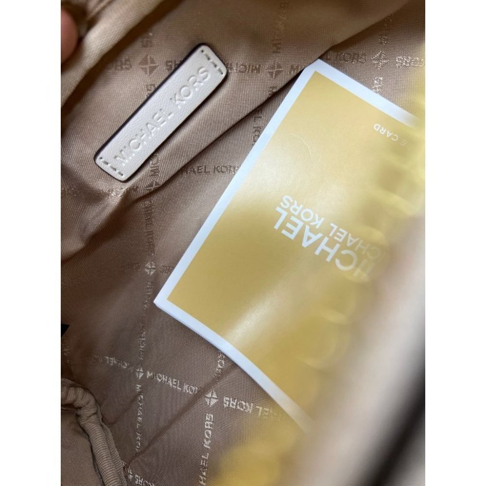 Michael Kors MK Giftables MD Makeup/Pencil Case - Light Cream Multi - Picture 6 of 8